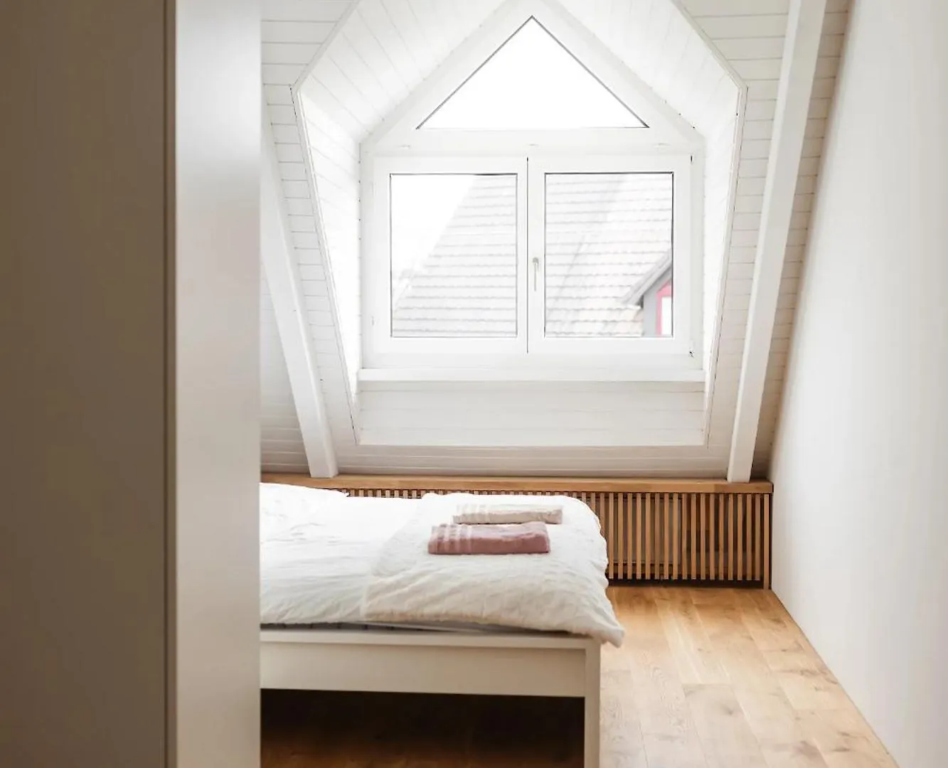 Vk - H - Zuerich Airport - Luxury - Homestay - Haldenstrasse - Kloten